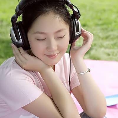 Biên tập viên Uyển Nhi